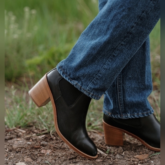 Jenni Kayne Leather Frankie Chelsea Ankle Boot Msrp $595 Women's Size 37 = US 7 - Picture 3 of 14